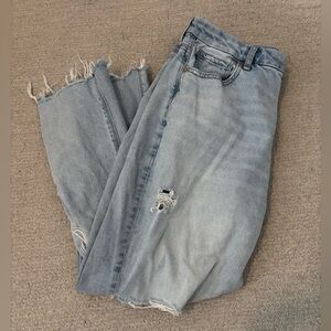 American Eagle Distressed Curvy Mom Jeans